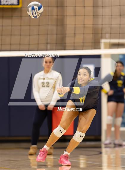 Thumbnail 3 in JV: Presentation at Notre Dame (Belmont) photogallery.