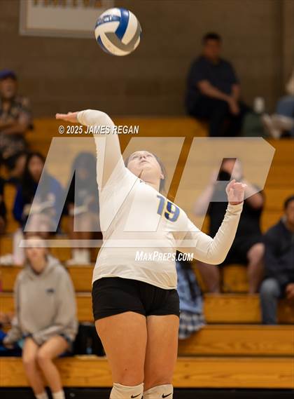 Thumbnail 2 in JV: Presentation at Notre Dame (Belmont) photogallery.
