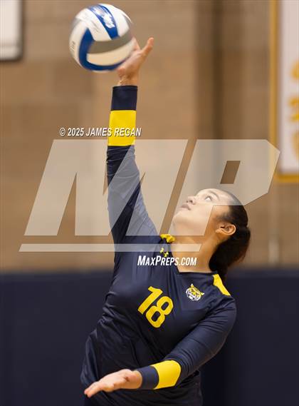 Thumbnail 2 in JV: Presentation at Notre Dame (Belmont) photogallery.