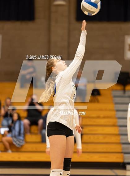Thumbnail 3 in JV: Presentation at Notre Dame (Belmont) photogallery.