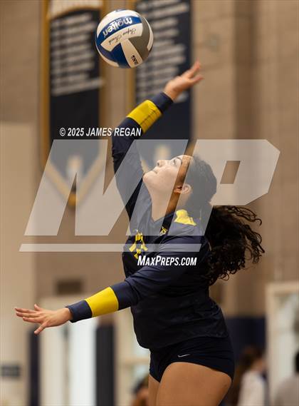 Thumbnail 2 in JV: Presentation at Notre Dame (Belmont) photogallery.