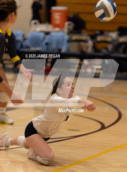 Thumbnail 3 in JV: Presentation at Notre Dame (Belmont) photogallery.