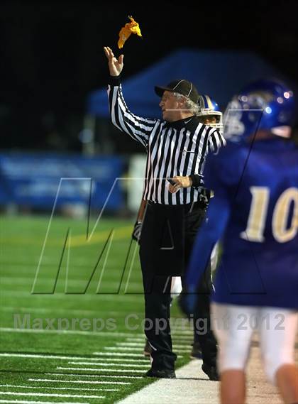 Thumbnail 3 in Waterford vs. Le Grand (CIF SJS D5 final) photogallery.