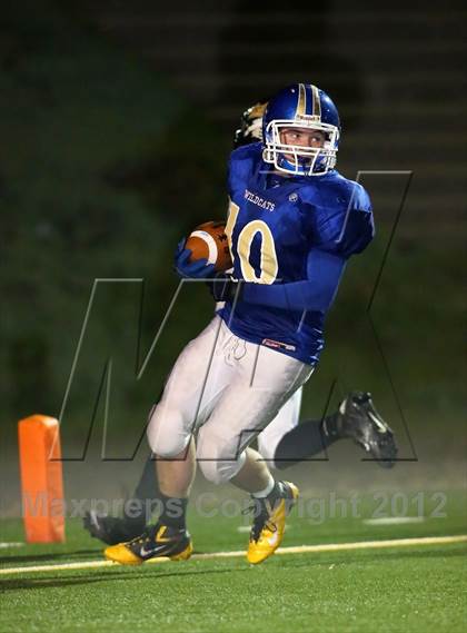 Thumbnail 2 in Waterford vs. Le Grand (CIF SJS D5 final) photogallery.