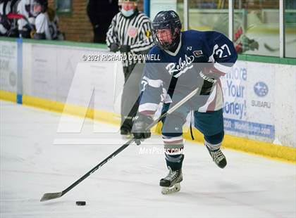 Thumbnail 2 in Howell / Matawan vs Red Bank Regional photogallery.