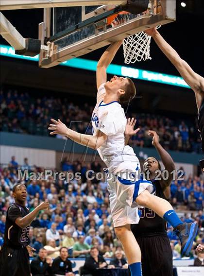 Thumbnail 1 in Danvers vs. St. Joseph Central (MIAA Division 3 Final) photogallery.