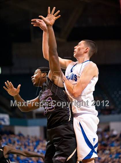 Thumbnail 2 in Danvers vs. St. Joseph Central (MIAA Division 3 Final) photogallery.