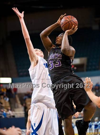 Thumbnail 2 in Danvers vs. St. Joseph Central (MIAA Division 3 Final) photogallery.