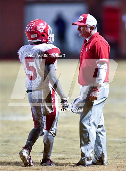 Thumbnail 1 in Atkins vs. McGehee (AAA 3A State Playoff Round 2) photogallery.