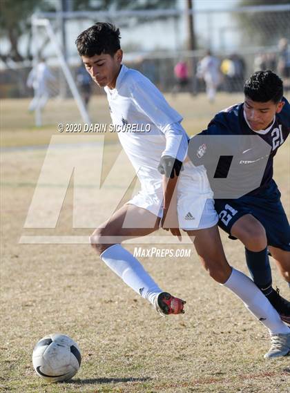 Thumbnail 1 in Kellis vs. Sierra Linda  (Bohdie Larson Celebration Classic) photogallery.