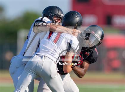 Thumbnail 3 in Langham Creek Spring Game (Black vs. White) photogallery.