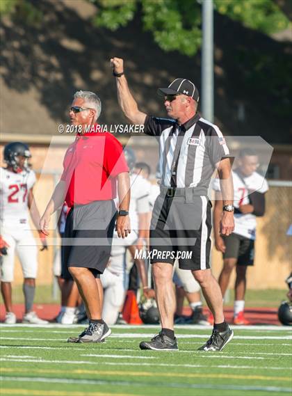 Thumbnail 2 in Langham Creek Spring Game (Black vs. White) photogallery.