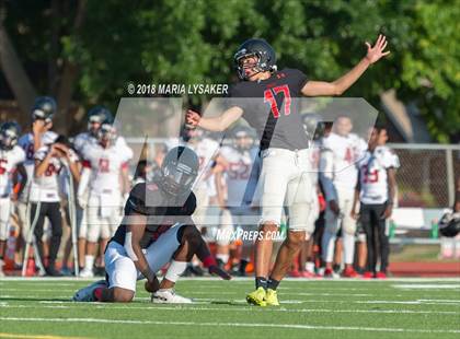 Thumbnail 2 in Langham Creek Spring Game (Black vs. White) photogallery.