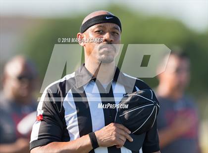 Thumbnail 2 in Langham Creek Spring Game (Black vs. White) photogallery.