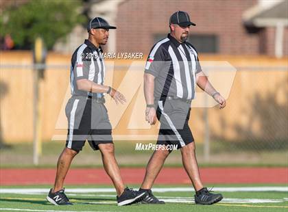 Thumbnail 2 in Langham Creek Spring Game (Black vs. White) photogallery.