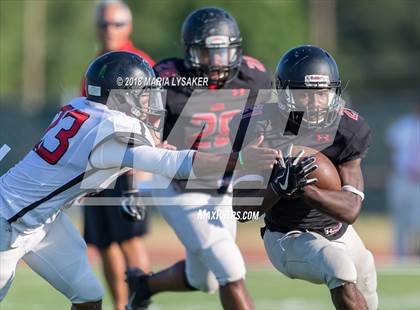 Thumbnail 1 in Langham Creek Spring Game (Black vs. White) photogallery.