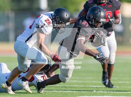 Thumbnail 3 in Langham Creek Spring Game (Black vs. White) photogallery.