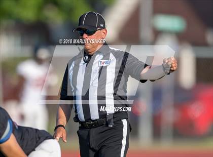 Thumbnail 2 in Langham Creek Spring Game (Black vs. White) photogallery.