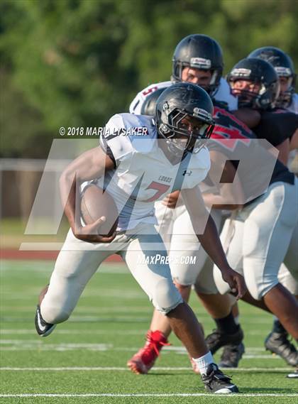 Thumbnail 2 in Langham Creek Spring Game (Black vs. White) photogallery.