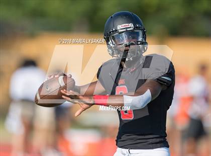 Thumbnail 3 in Langham Creek Spring Game (Black vs. White) photogallery.