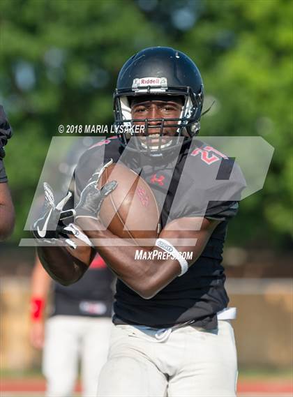 Thumbnail 2 in Langham Creek Spring Game (Black vs. White) photogallery.