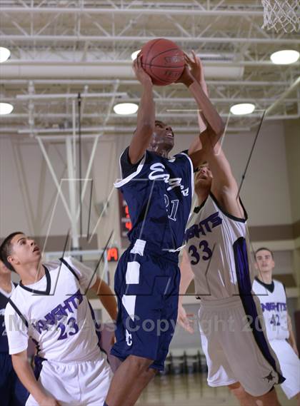 Thumbnail 3 in Shadow Hills vs. Desert Chapel (MaxPreps Holiday Classic) photogallery.