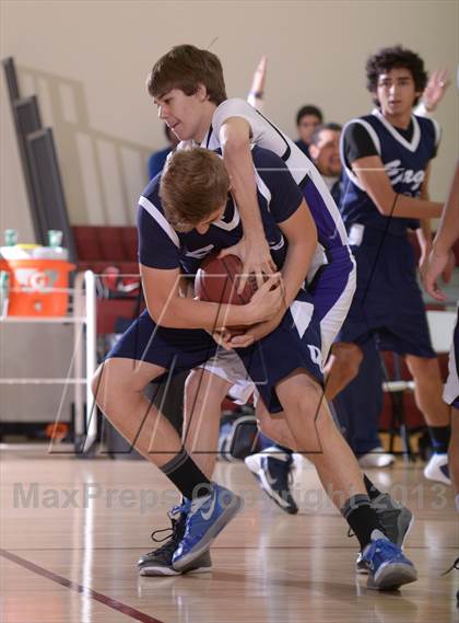 Thumbnail 2 in Shadow Hills vs. Desert Chapel (MaxPreps Holiday Classic) photogallery.