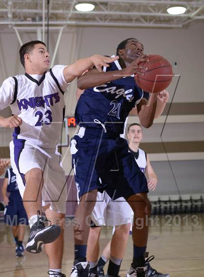 Thumbnail 2 in Shadow Hills vs. Desert Chapel (MaxPreps Holiday Classic) photogallery.