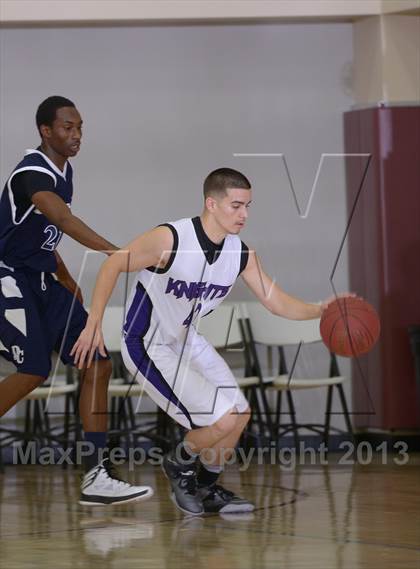 Thumbnail 2 in Shadow Hills vs. Desert Chapel (MaxPreps Holiday Classic) photogallery.