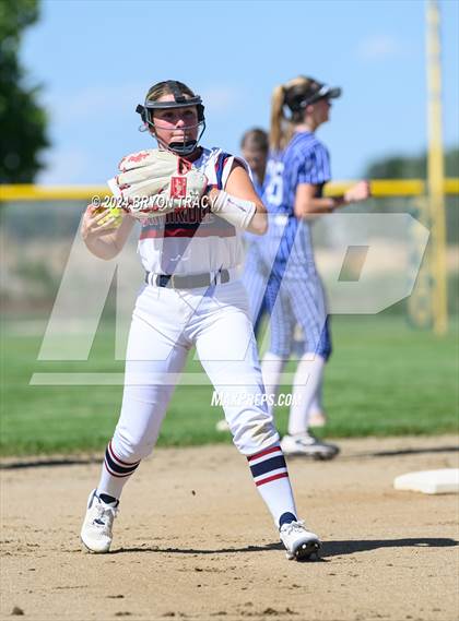 Thumbnail 1 in Longmont @ Northridge photogallery.