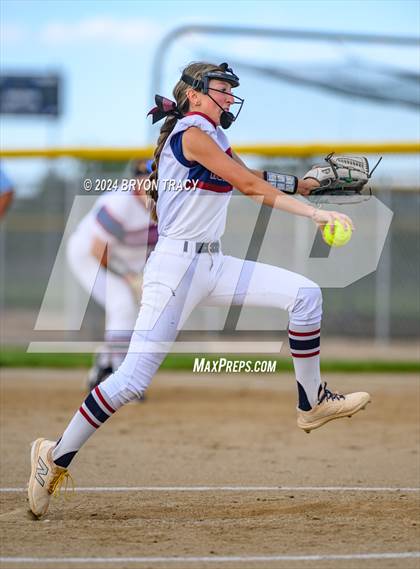 Thumbnail 1 in Longmont @ Northridge photogallery.
