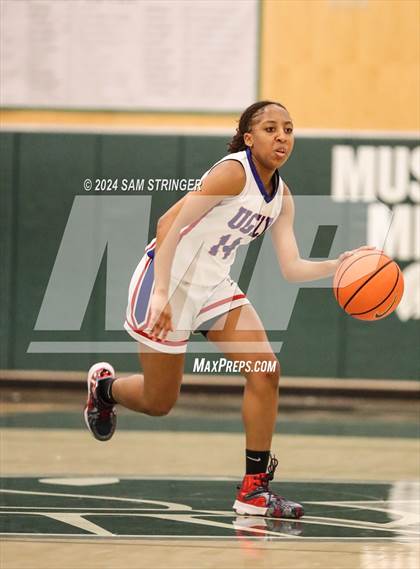 Thumbnail 2 in Clayton Valley Charter vs. Granada (Ionescu Showcase) photogallery.
