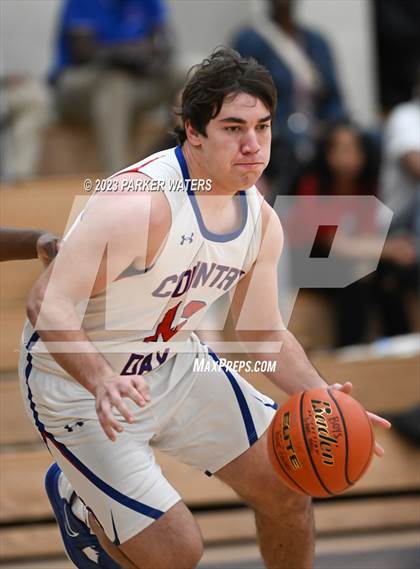 Thumbnail 2 in Metairie Park Country Day vs Archbishop Hannan (Allstate Sugar Bowl National Prep Classic) photogallery.