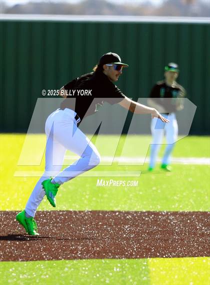 Thumbnail 1 in Canton vs Caddo Mills photogallery.