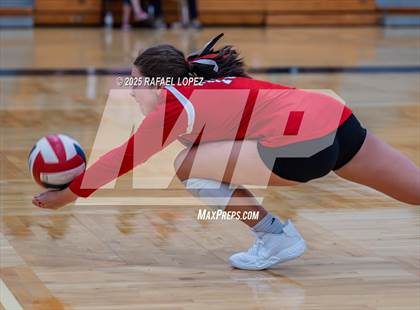 Thumbnail 1 in Langham Creek vs. Pasadena photogallery.