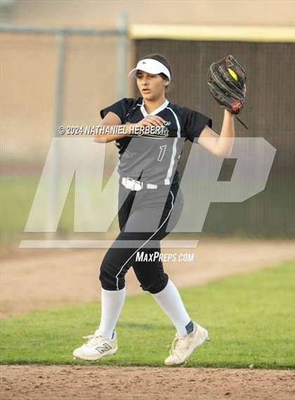 Thumbnail 3 in Sunny Hills @ Esperanza photogallery.