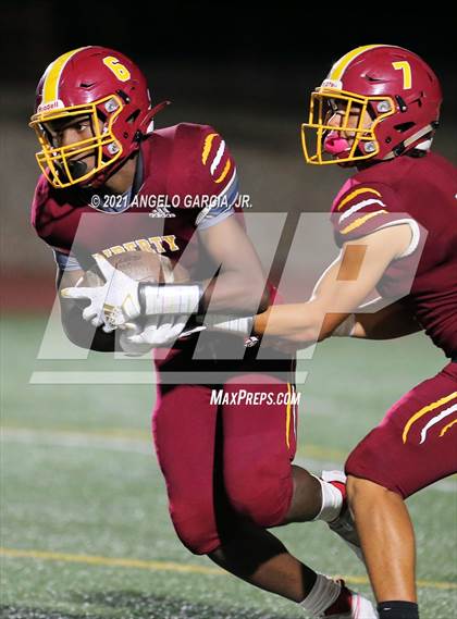 Thumbnail 2 in Campolindo vs Liberty (Honor Bowl) photogallery.