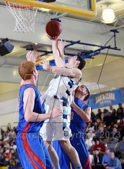 Thumbnail 3 in Santa Teresa vs. Bellarmine (CIF CCS D1 Final) photogallery.
