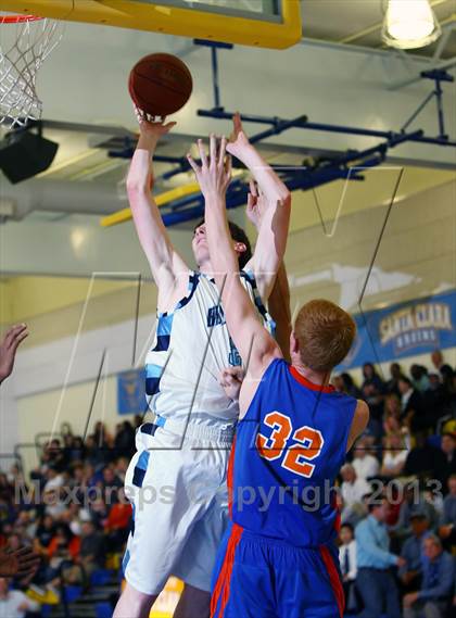 Thumbnail 2 in Santa Teresa vs. Bellarmine (CIF CCS D1 Final) photogallery.
