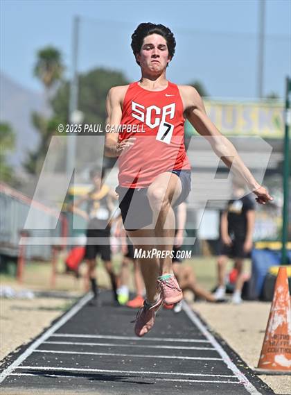 Thumbnail 1 in Northeast Valley Invitational (Field Events) photogallery.