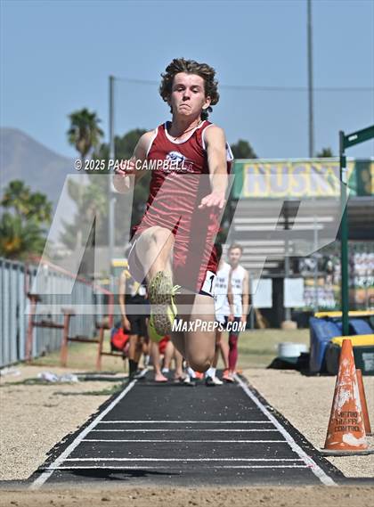 Thumbnail 1 in Northeast Valley Invitational (Field Events) photogallery.