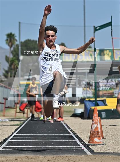 Thumbnail 3 in Northeast Valley Invitational (Field Events) photogallery.