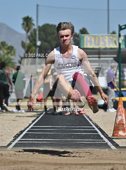 Thumbnail 2 in Northeast Valley Invitational (Field Events) photogallery.