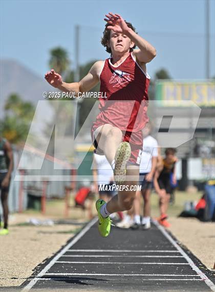 Thumbnail 1 in Northeast Valley Invitational (Field Events) photogallery.