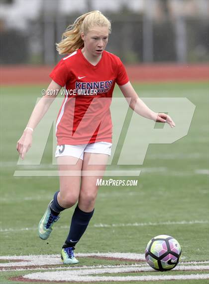 Thumbnail 1 in Kennedy Catholic vs Puyallup (WIAA District Playoff) photogallery.