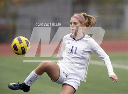 Thumbnail 3 in Kennedy Catholic vs Puyallup (WIAA District Playoff) photogallery.