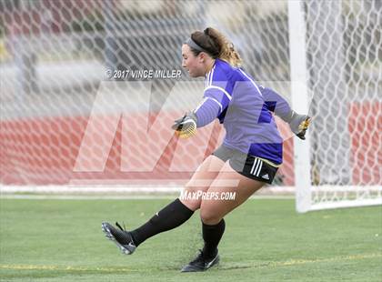 Thumbnail 3 in Kennedy Catholic vs Puyallup (WIAA District Playoff) photogallery.