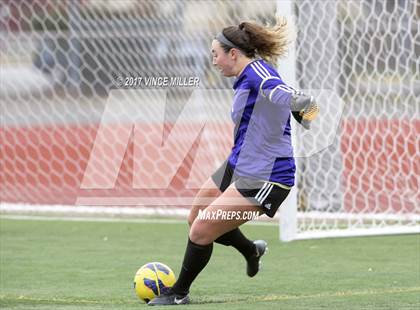 Thumbnail 2 in Kennedy Catholic vs Puyallup (WIAA District Playoff) photogallery.