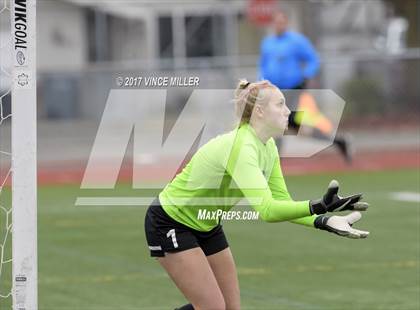 Thumbnail 1 in Kennedy Catholic vs Puyallup (WIAA District Playoff) photogallery.