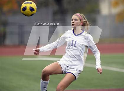 Thumbnail 2 in Kennedy Catholic vs Puyallup (WIAA District Playoff) photogallery.
